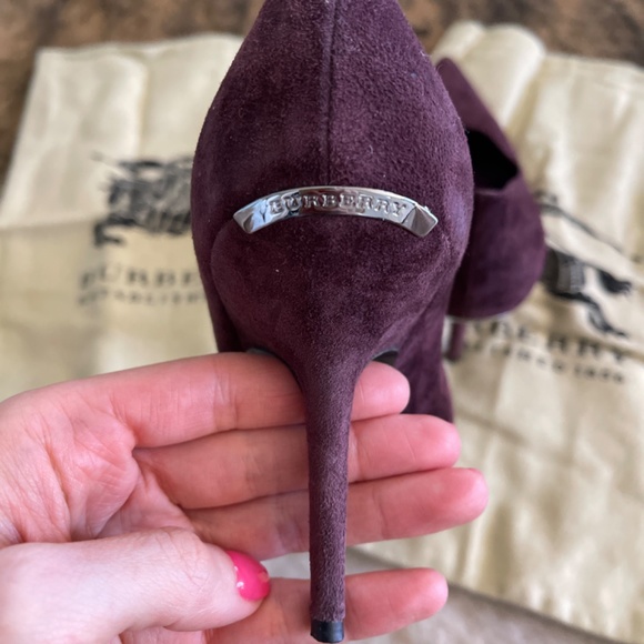 Burberry suede heels - Picture 4 of 5